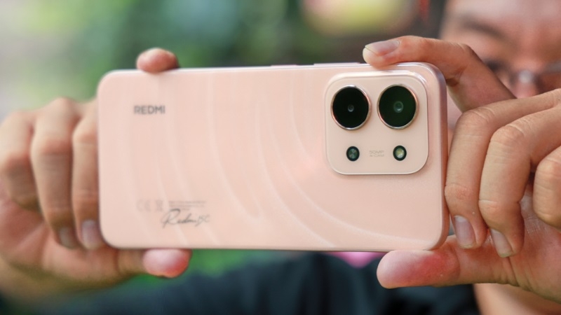 Dấu hiệu và nguyên nhân cần thay nắp lưng Xiaomi Redmi 15C Dấu hiệu và nguyên nhân cần thay nắp lưng Xiaomi Redmi 15C