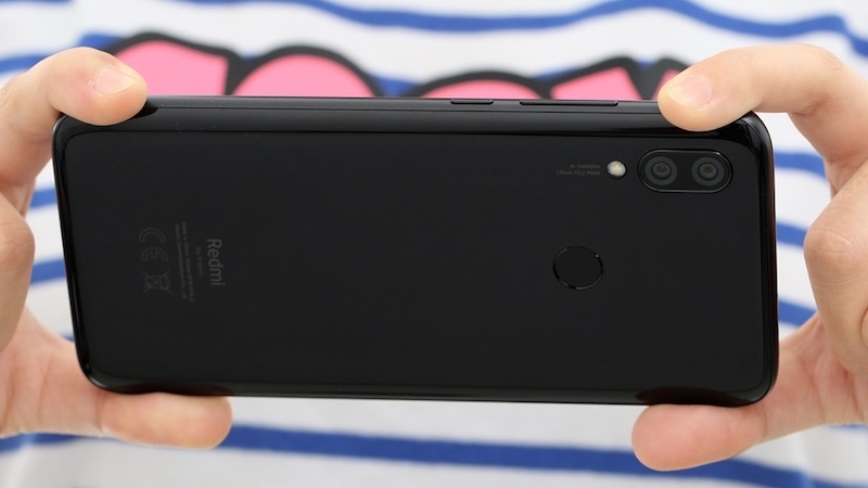 Nguyên nhân và dấu hiệu cần thay nắp lưng Xiaomi Redmi 7