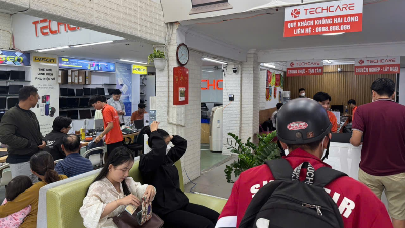 thay-nap-lung-xiaomi-redmi-a3-5