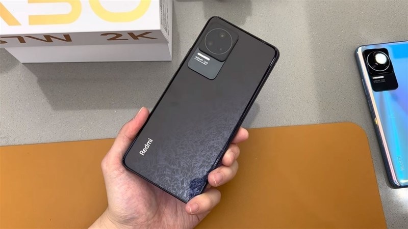 Trường hợp cần thay nắp lưng Xiaomi Redmi K50