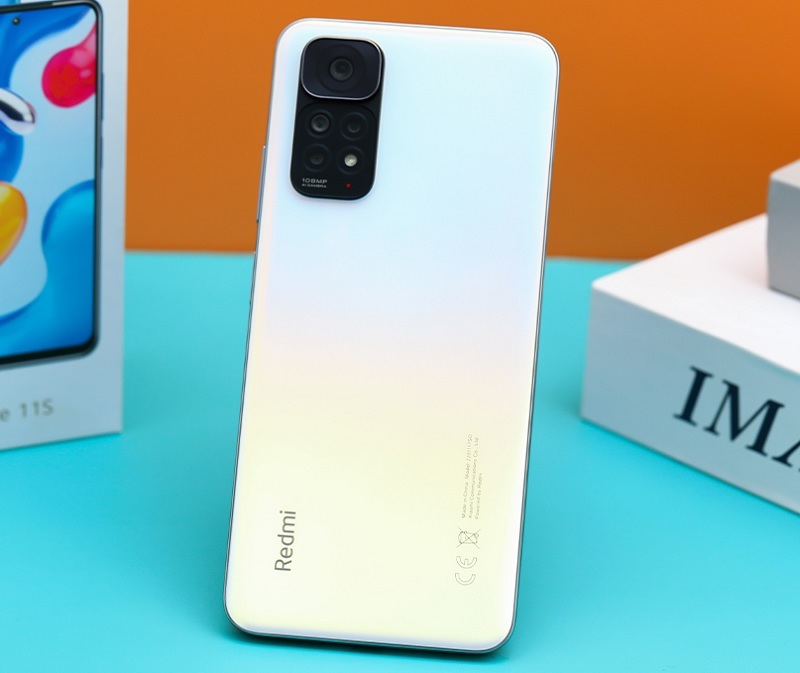 Trường hợp cần thay nắp lưng Xiaomi Redmi Note 11S?
