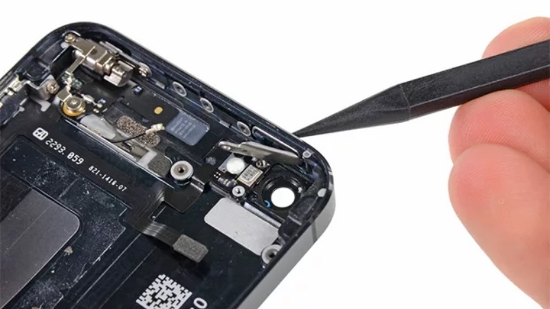 Nguyên nhân hư hỏng nút nguồn điện thoại Nguyên nhân hư hỏng nút nguồn điện thoại