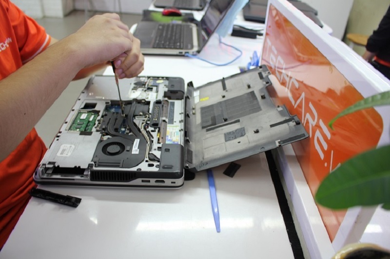 Nguyên nhân dẫn đến ổ cứng laptop Dell bị hỏng là gì?