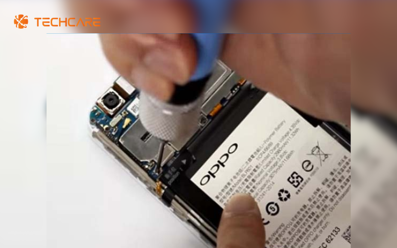thay-pin-dien-thoai-oppo-R15
