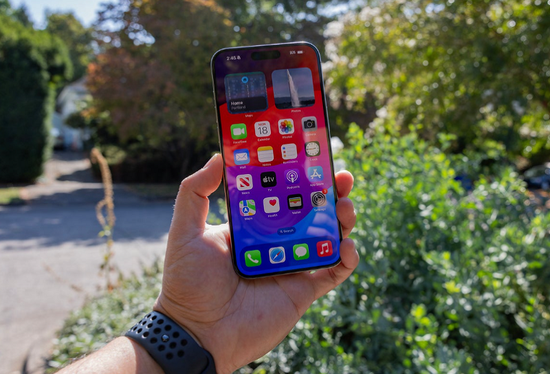 thay-pin-iphone-15-pro