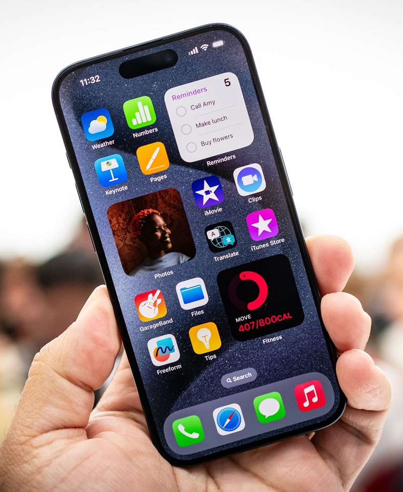 thay-pin-iphone-15-pro-max