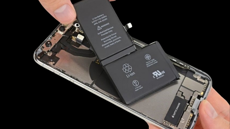 thay-pin-iphone-16-plus