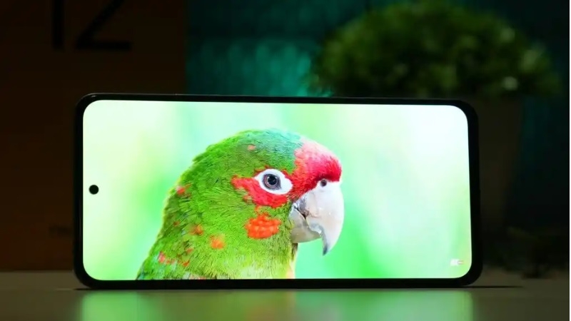 Nhận biết khi nào cần thay pin Realme 12