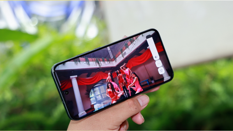 thay-pin-realme-15t-uy-tin