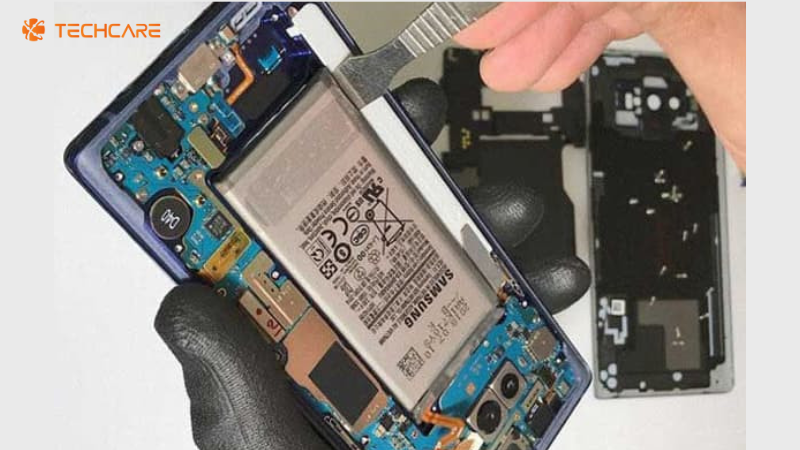 thay-pin-samsung-a24-lay-ngay