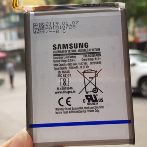 thay-pin-samsung-galaxy-m22