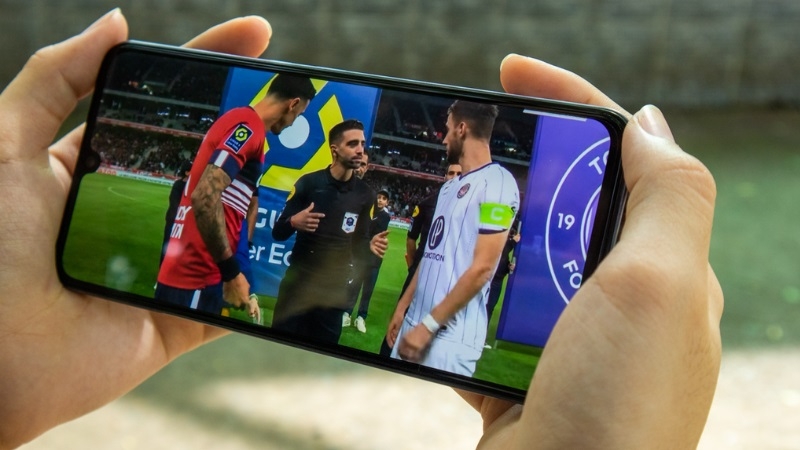 Khi nào cần thay pin Vivo V25?