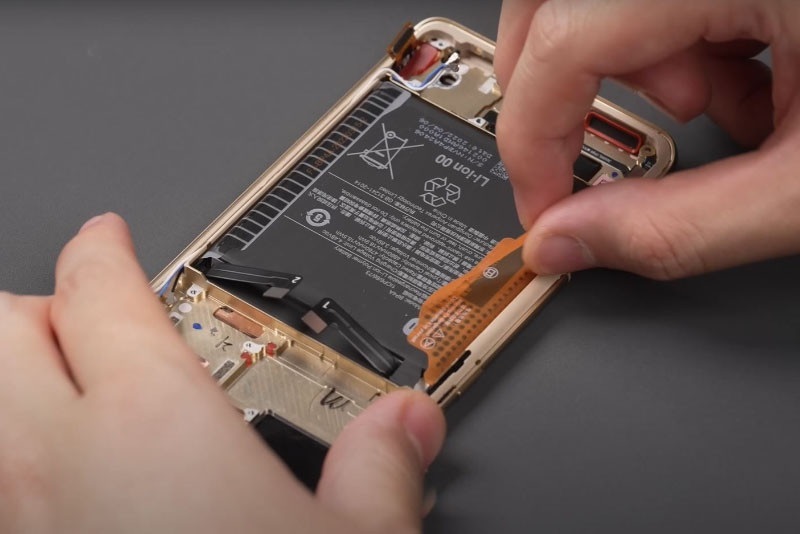 Nguyên nhân khiến pin Xiaomi 12s Ultra bị hỏng