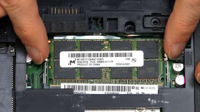 tư vấn mua laptop render video