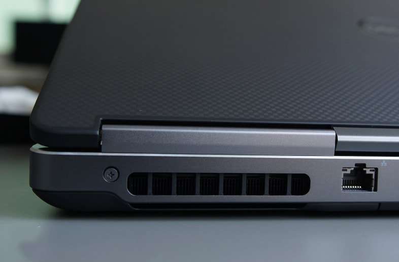 tư vấn mua laptop render video