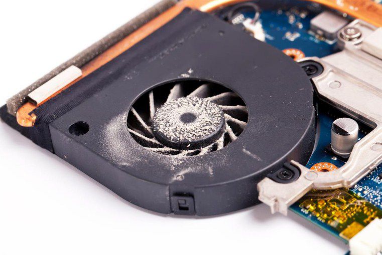 vệ sinh laptop bao lâu một lần