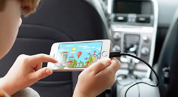 Sử dụng điện thoại trong lúc đang sạc