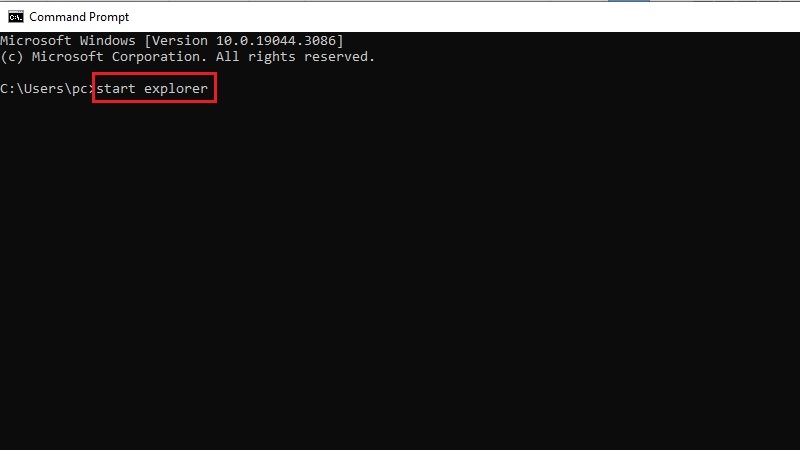 Cửa sổ Command Prompt với lệnh "start explorer"