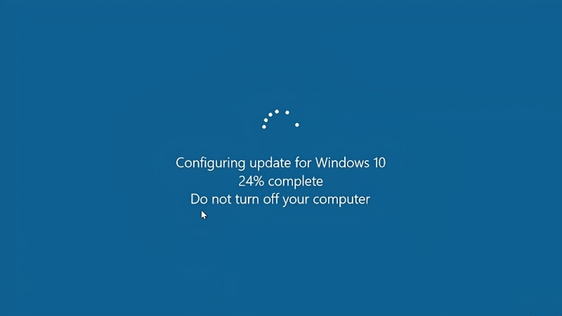 Màn hình Working on updates trên laptop Windows 11 Màn hình Working on updates trên laptop Windows 11