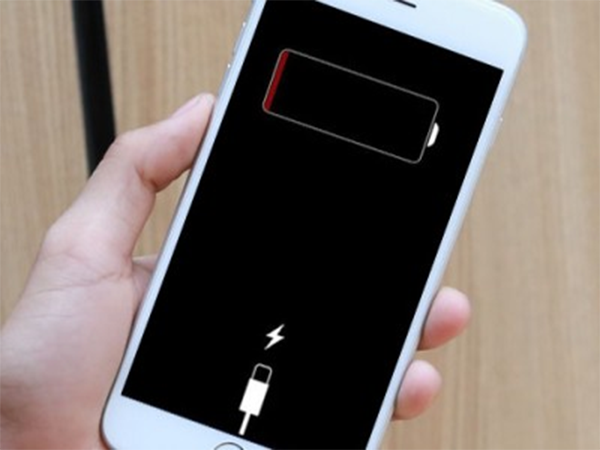 Cách khắc phục lỗi sạc pin iPhone không vào bằng cách làm cực đơn giản