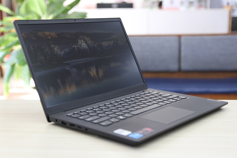 Laptop Lenovo V14 G3 IAP văn phòng giá rẻ tại Đà Nẵng